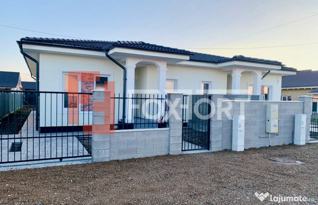 Duplex cu 3 camere si toate utilitatile - Mosnita - Drumul B