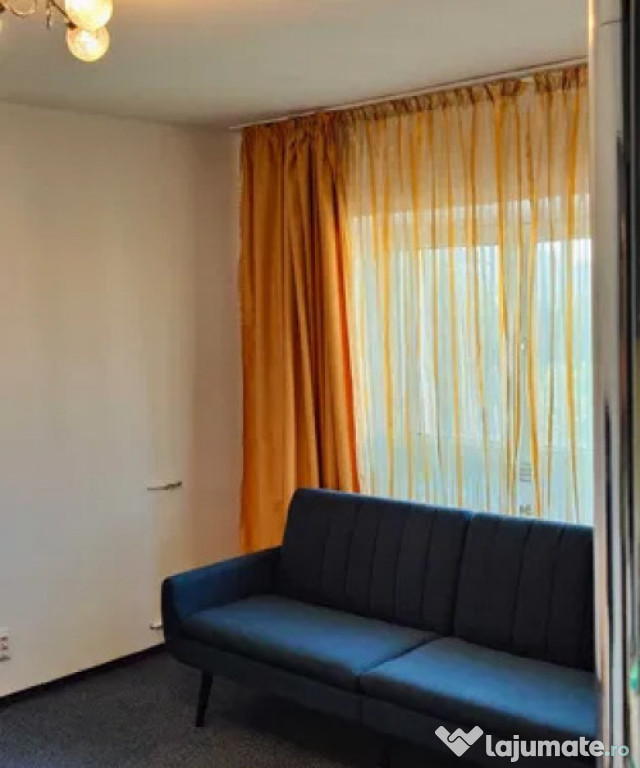 APARTAMENT 3 CAM, DECOMANDAT, ZONA GARII,ETAJUL 3 , BLOC CU