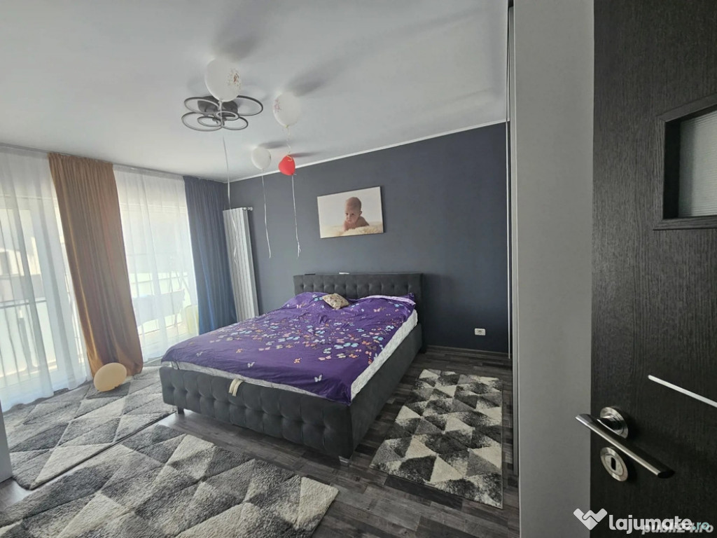 Apartament de 3 camere zona TRACTORUL,Complex VIVAMUS