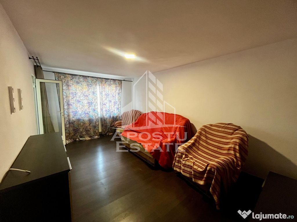 Apartament 3 camere, decomandat, centrala proprie, Zona G...