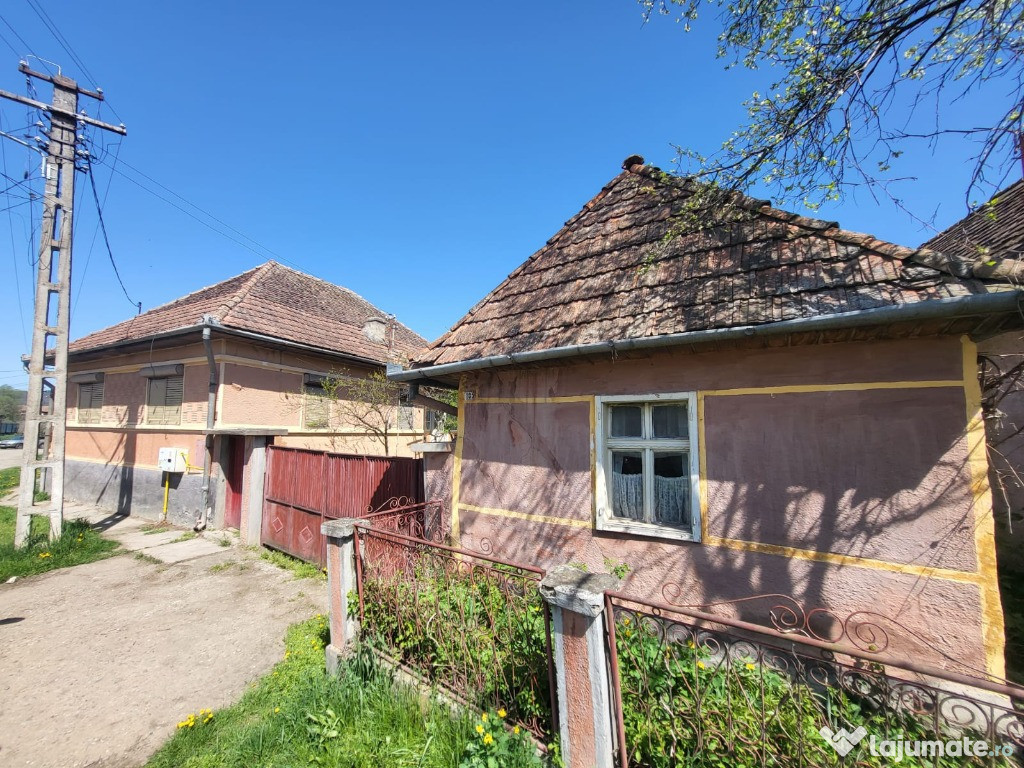 Casa la tara cu moara si trifazic laslau mare, Mures