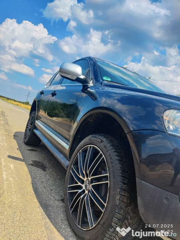 Vând Volskwagen Touareg