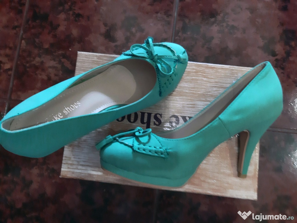 Pantofi turquoise nr. 39, NOI