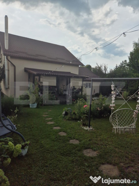 Vila de vanzare in Livezeni cu privelste deosebita, 970mp te