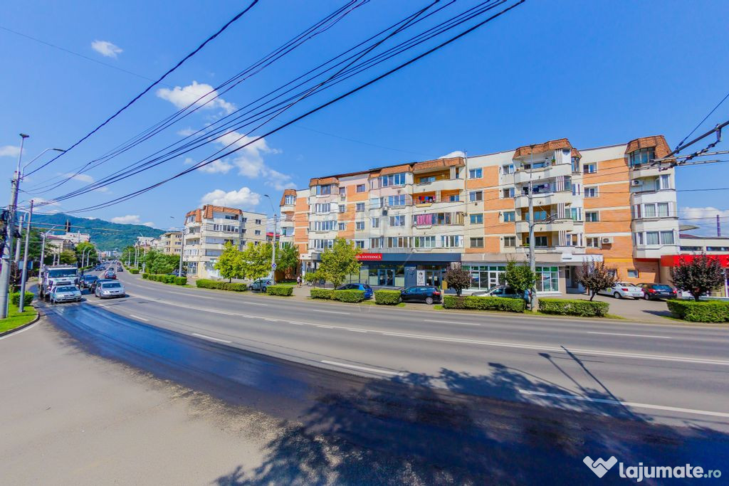 Republicii, apartament cu 3 camere-dublă orientare, de v...