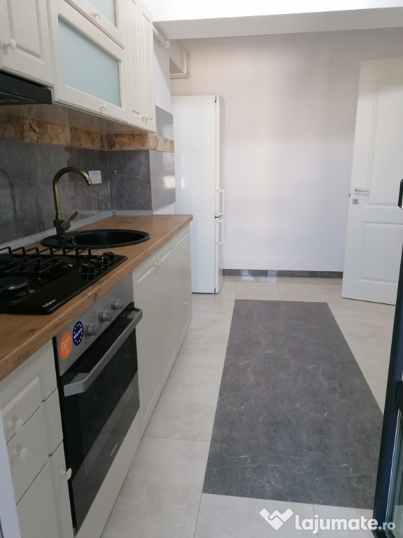 Prima inchiriere apartament cu o camera !
