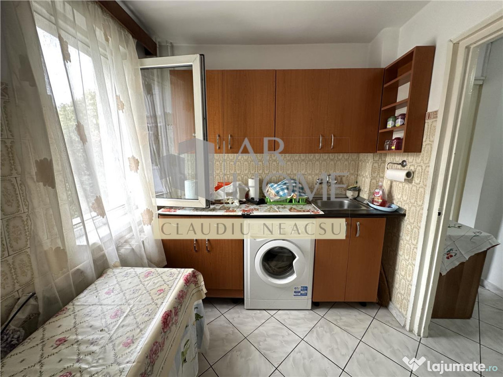 Apartament 3 camere, zona Vest, Ploiesti