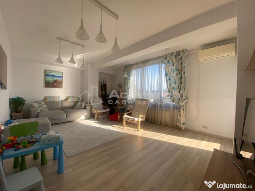 3 camere-Damaroaia-spatios
