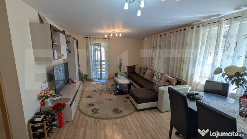 Apartament la casa