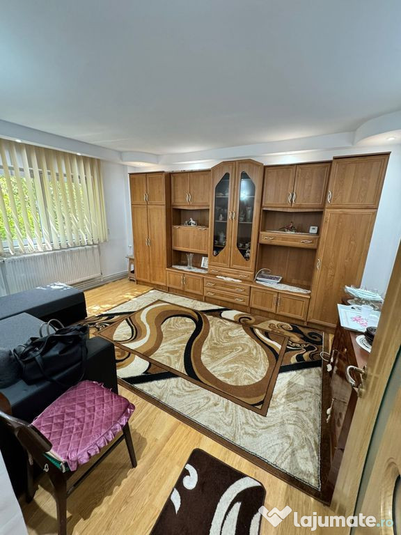 Apartament 4 camere Tomis III