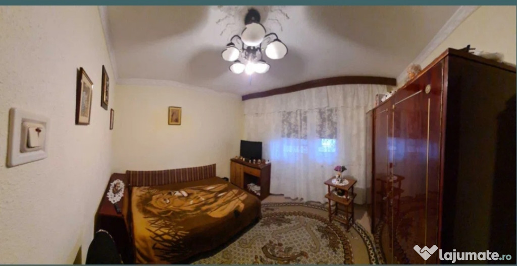Vand apartament 3 camere