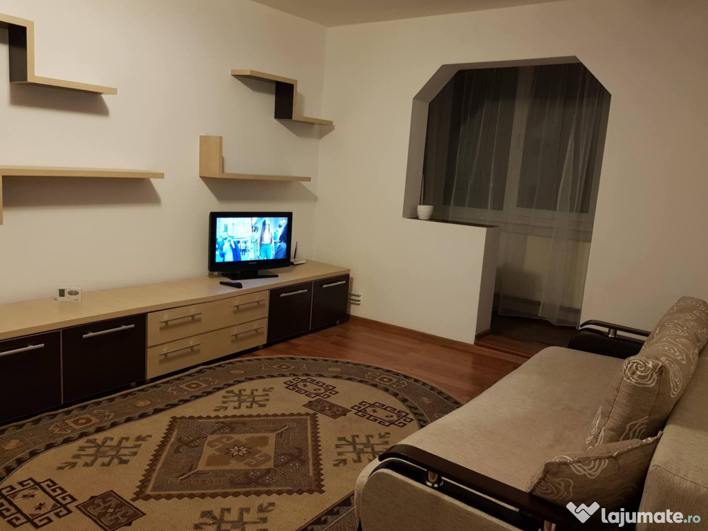 Apartament 2 camere zona TRACTORUL