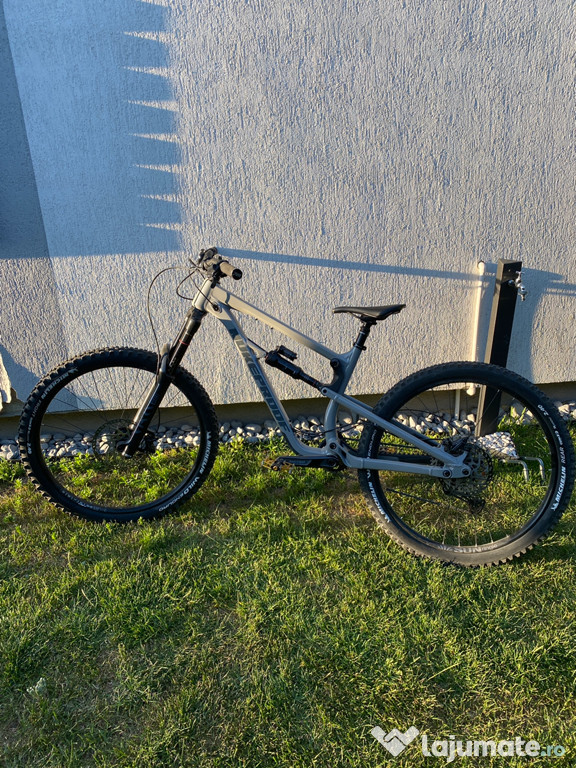 Bicicleta Nukeproof Mega Comp 275 (DEORE) 2021