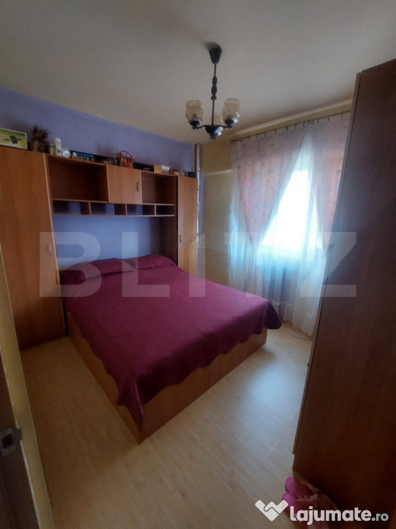 Apartament cu 3 camere in zona Electro Mall