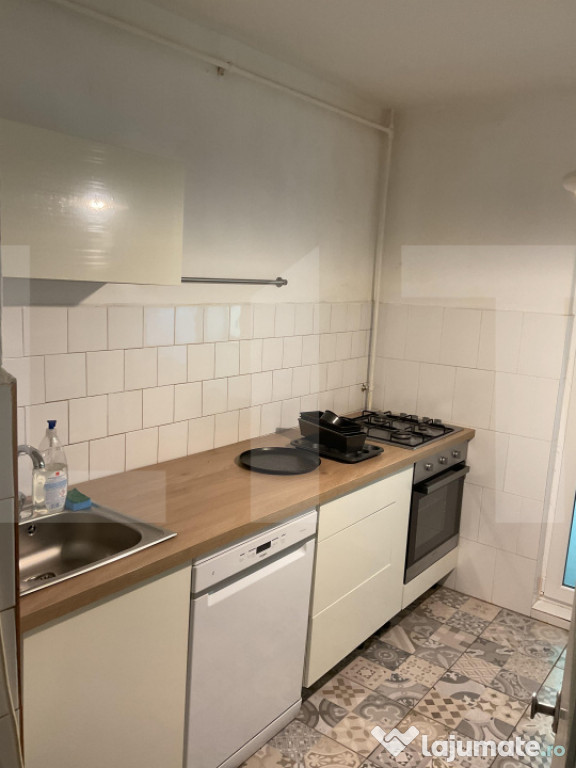 Apartament 2 camere: 69 mp construiți, Parter, Zona 300, Mi