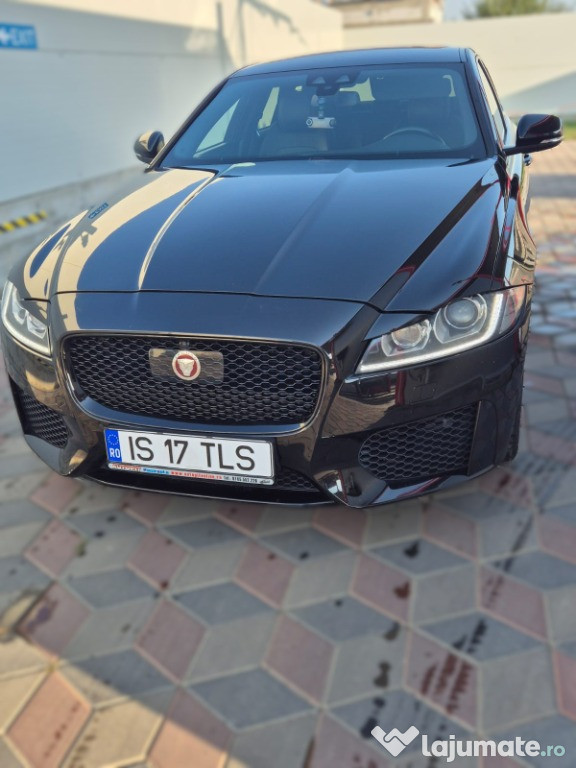 Jaguar XF 2.0 D R-Line , 2017 – Elegant, economic, recent înmatriculat