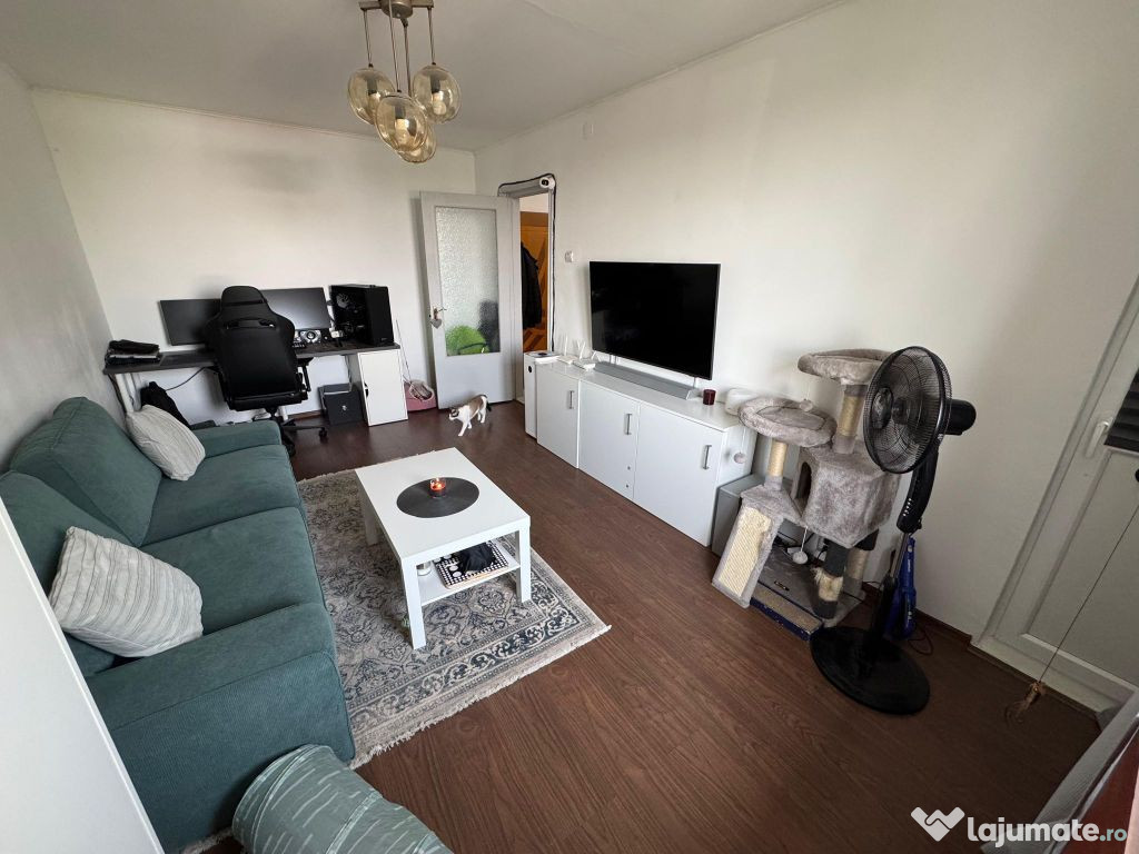 Apartament 2 camere decomandat /metrou Aparatorii Patriei