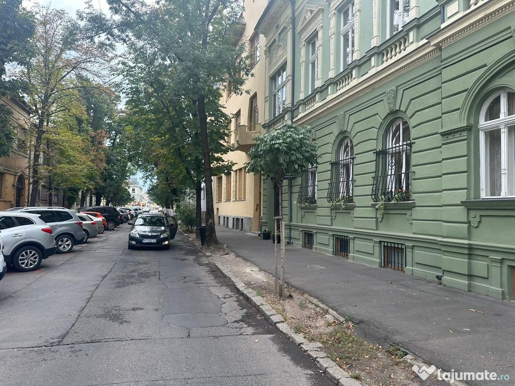 Spațiu comercial, ultracentral 125 mp – Oradea, Piața...