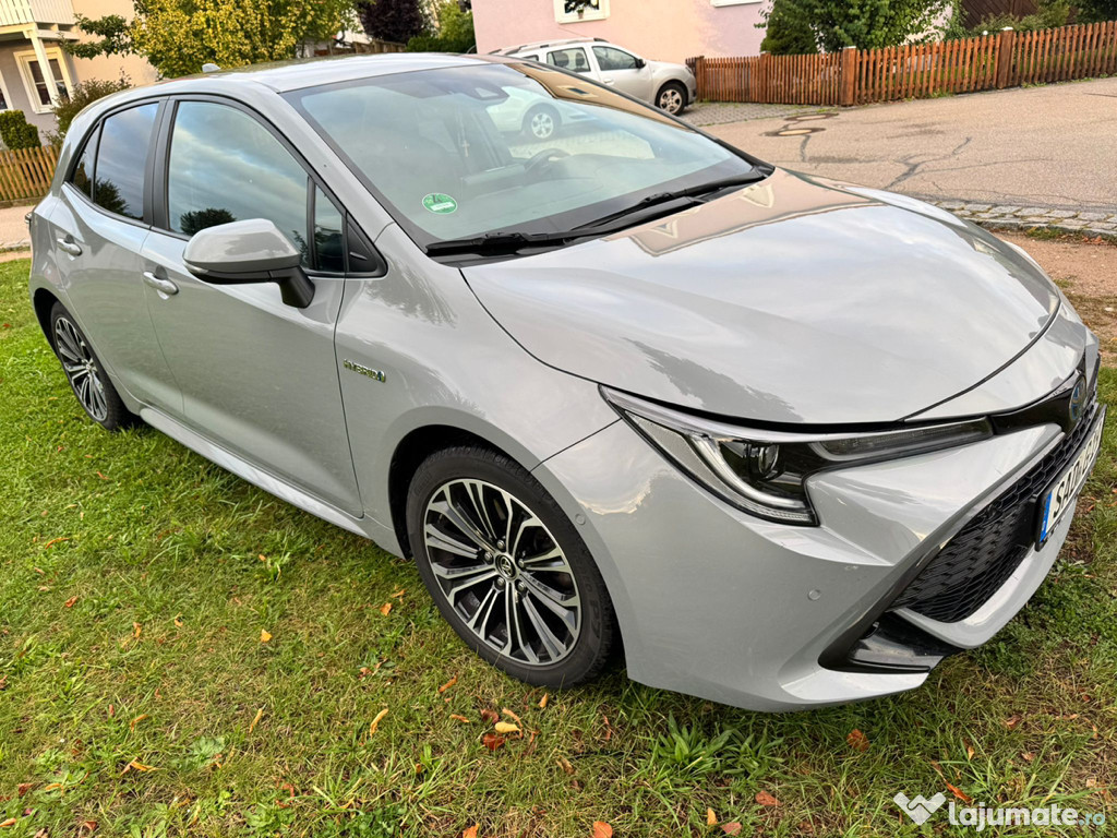 TOYOTA Corolla 2.0 Hybrid Executive