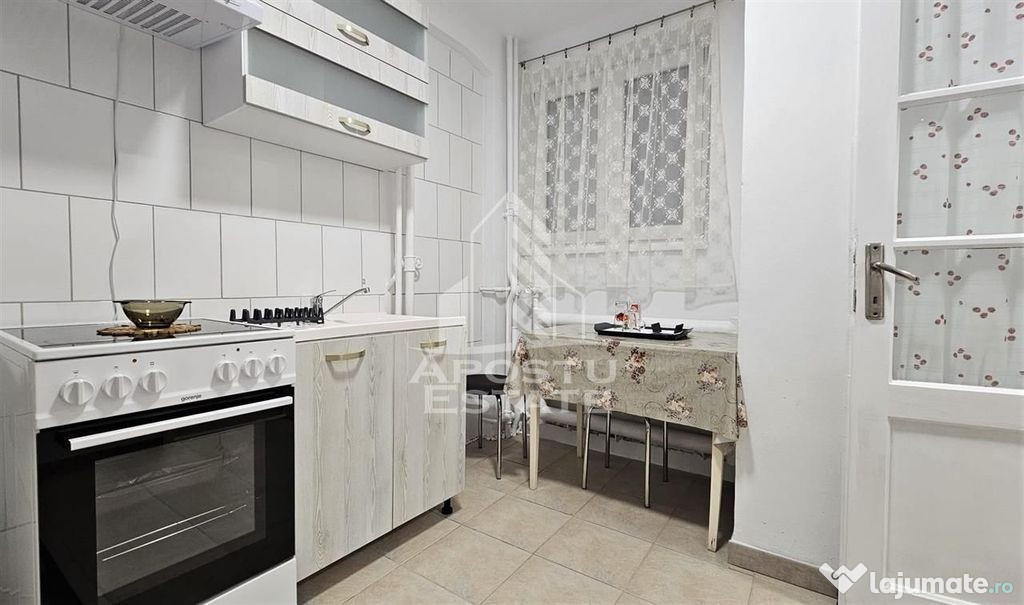 Apartament 2 Camere Etaj intermediar Central