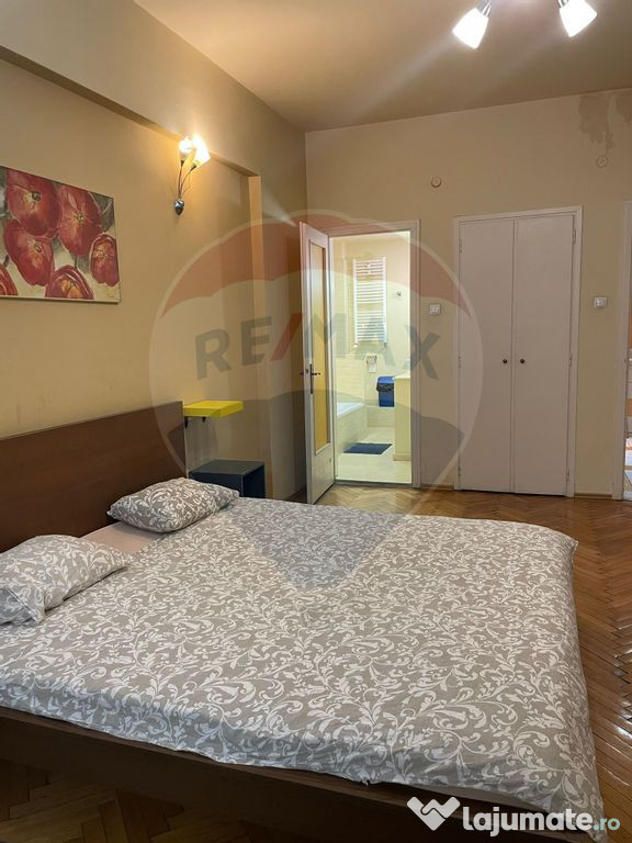 Garsonieră spațioasă - Piața Romană, vedere spre ASE...