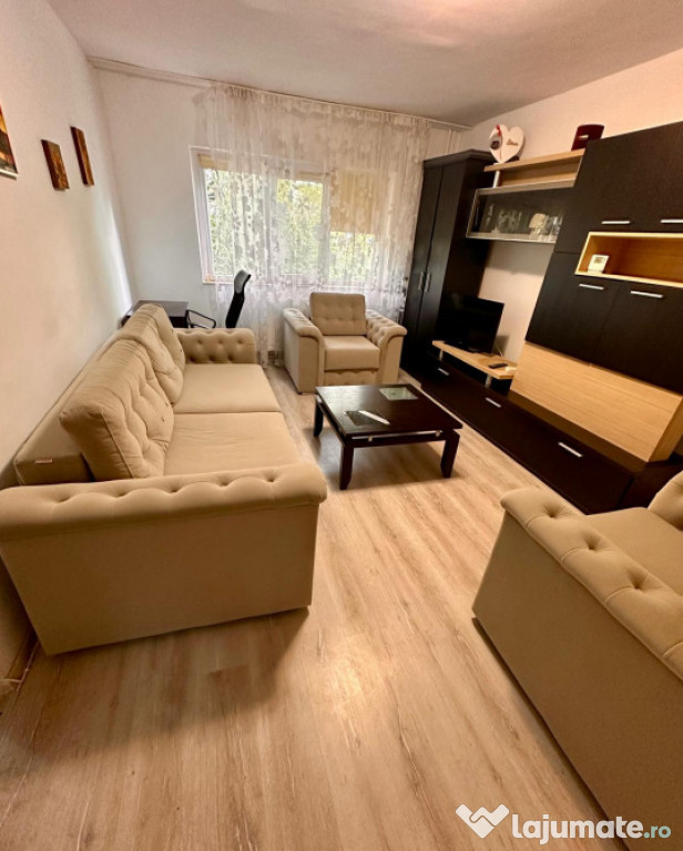 Apartament 2 camere de vanzare - zona Dacia Constanta