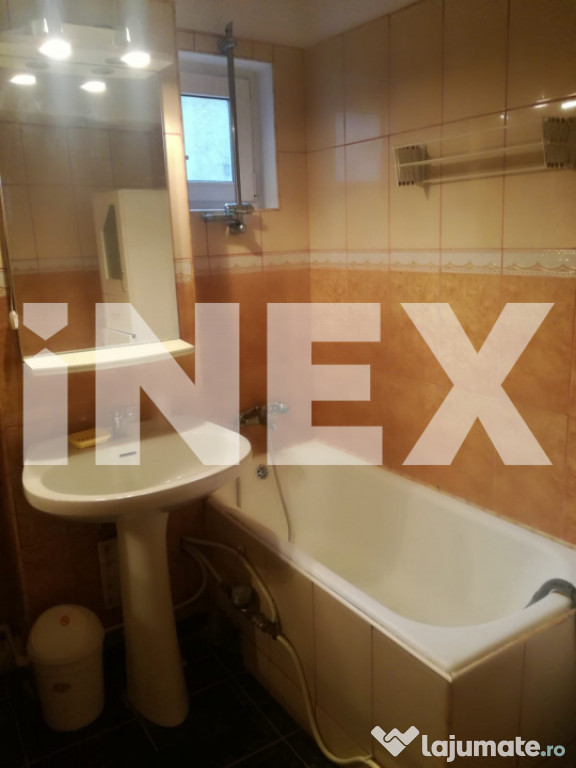 Închiriere apartament 3 camere – Ultracentral, Pitești
