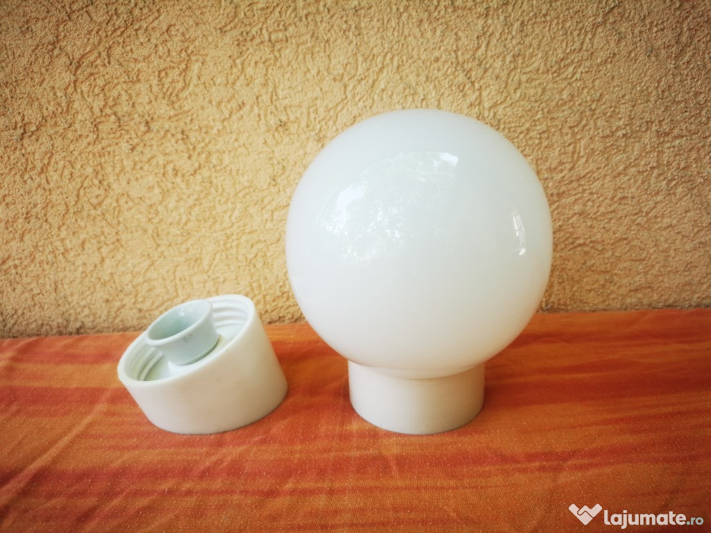 Veche lampa aplica plafoniera cu abajur opalina glob lustra veioza