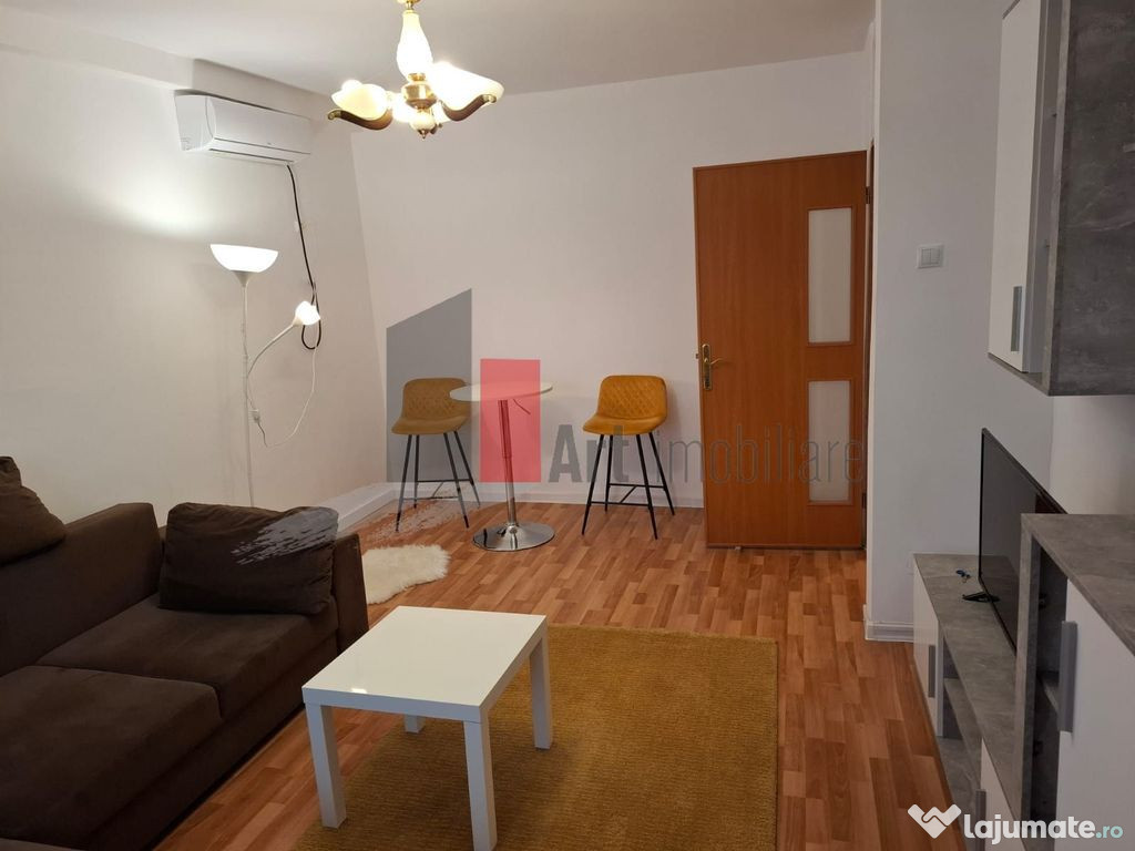 Vânzare garsonieră Tineretului