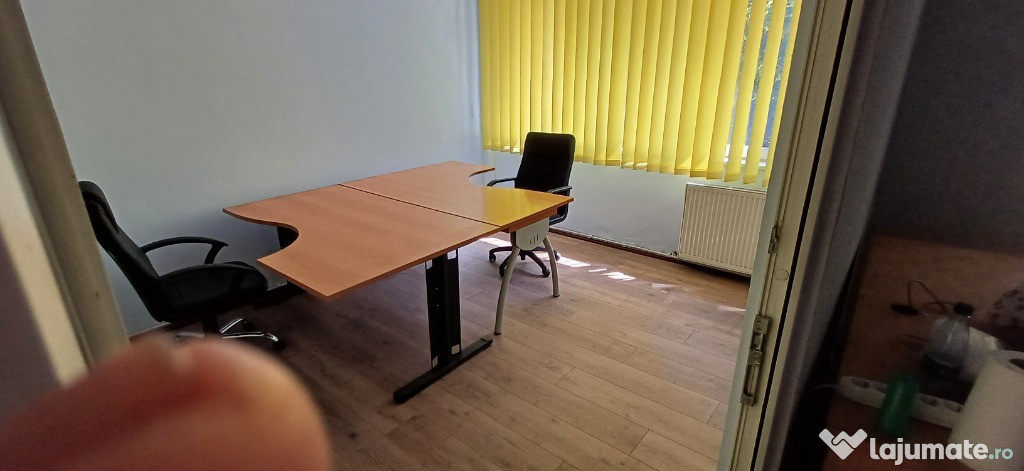 Pf Dau în chirie apartament pentru spațiu birouri