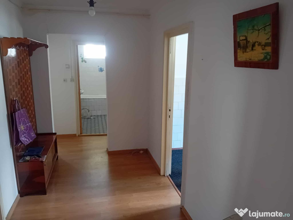 Apartament 3 Camere Aleea Aurorei 80mp etaj 3 decomandat bloc