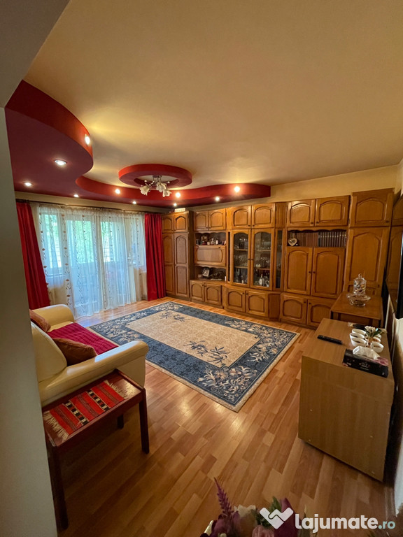Apartament 4 camere