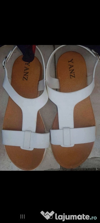 Sandale pentru femei