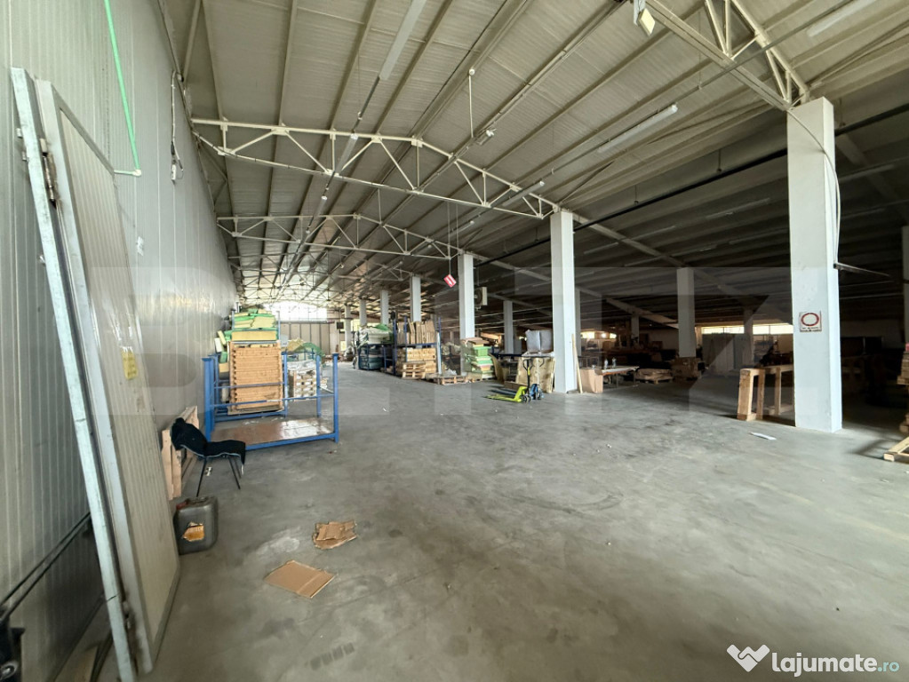 Hala industrială 3000 mp de închiriat –zona Strada Carei