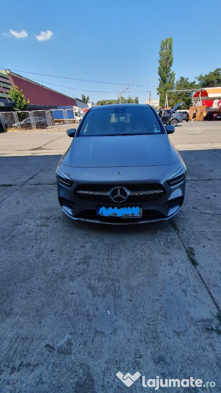 Mercedes B200 2019
