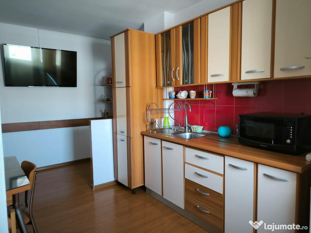 Apartament 2 camere, et 3, zona Generala 15, Crihala