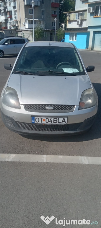 Ford fiesta 2007 ideala pt oraș