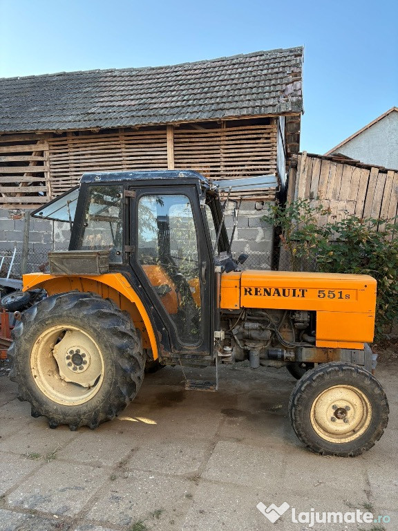 Vand Tractor adus din Italia Renault 551 s