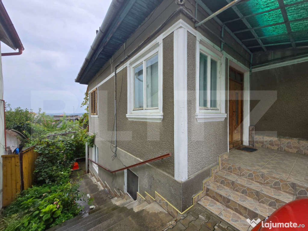 Casa individuala cu 4 camere,120 mp utili,345 mp teren,Blaj