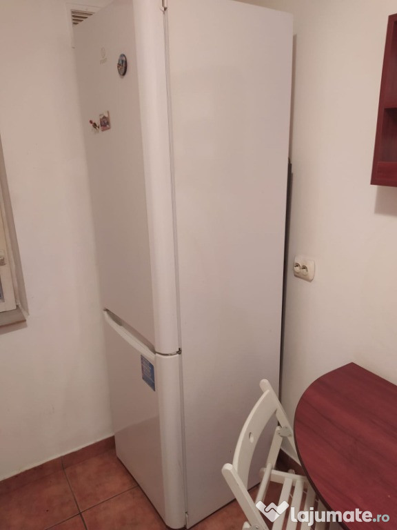 Combina frigorifica/Frigider Indesit Vanzare