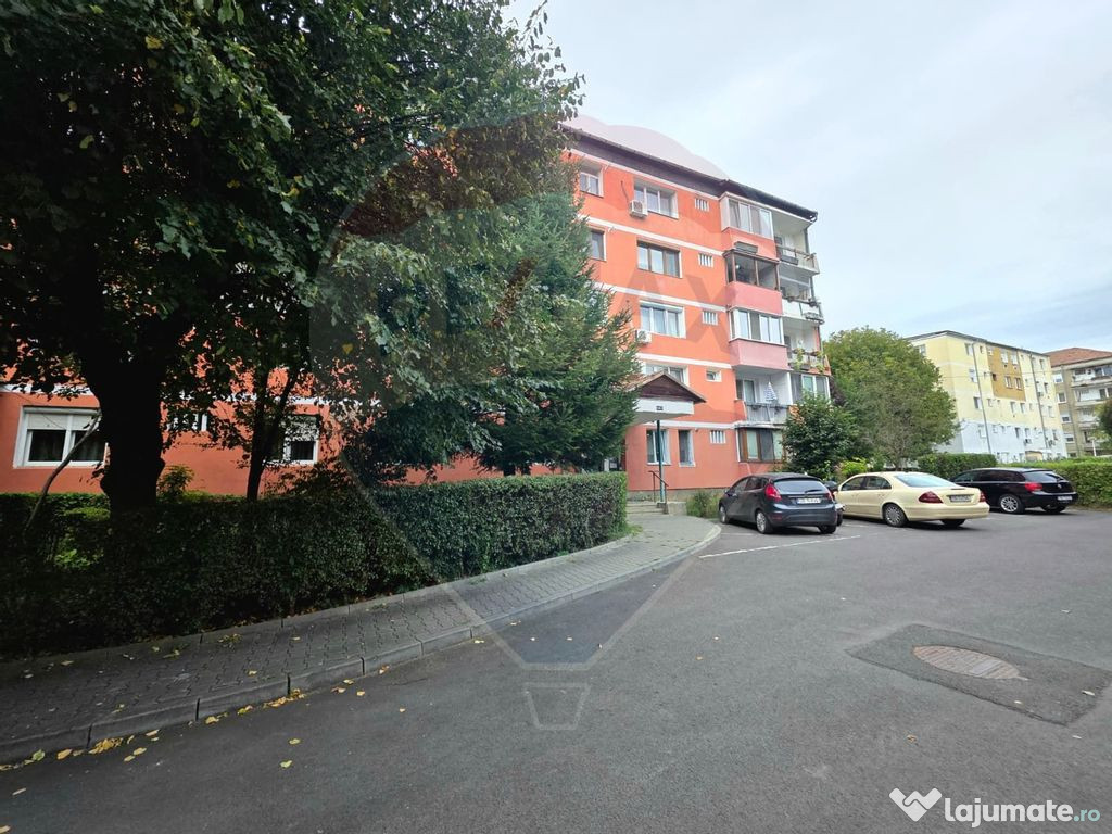 Apartament 3 camere etaj 2 confort 1