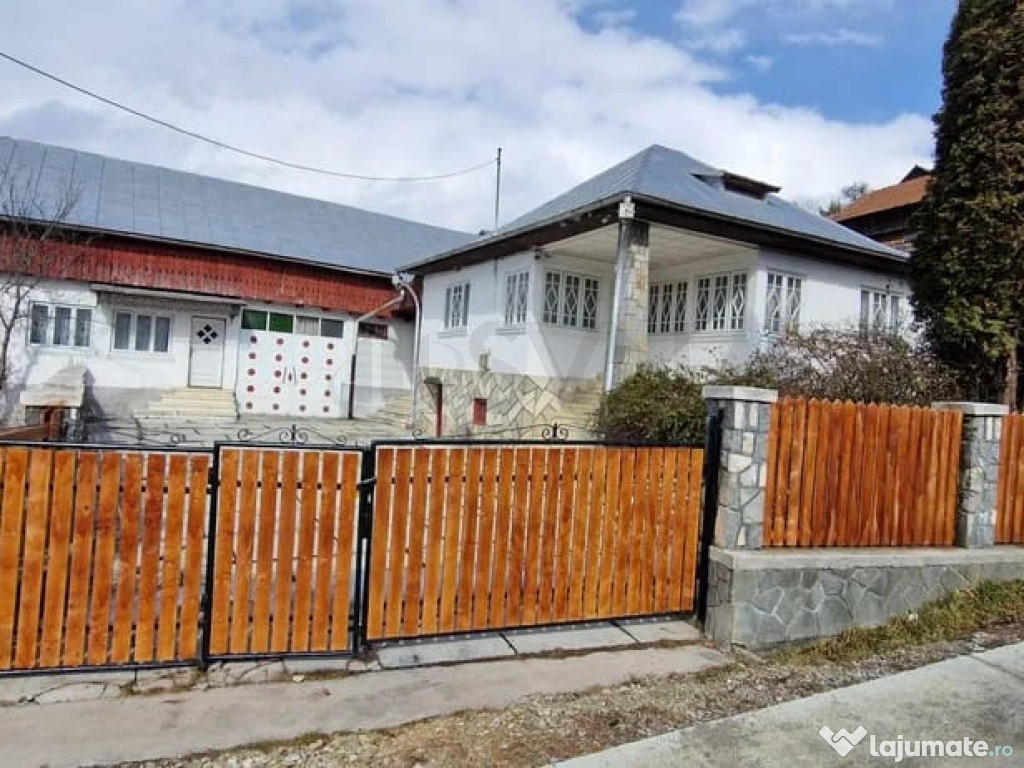 Casa de in Valea Doftanei