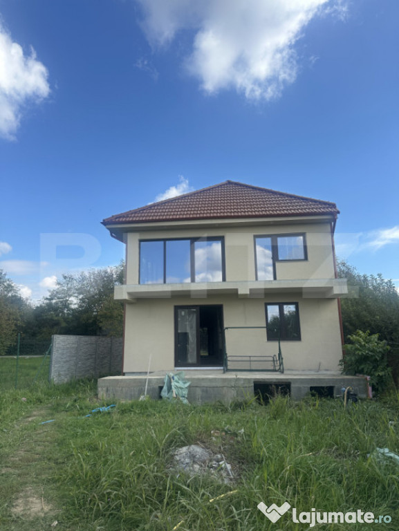 Casa 216 mp, 900 mp teren, zona Odoreului