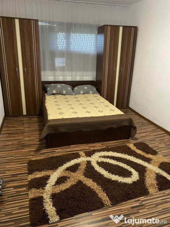 Apartament 2 camere decomandat, 46 mp, zona Mall