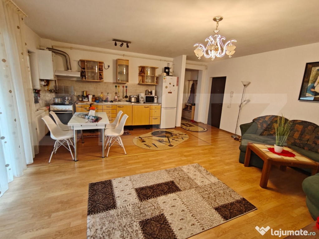 Apartament de 3 camere, 2 bai, 67mp, etajul 1, zona Terra