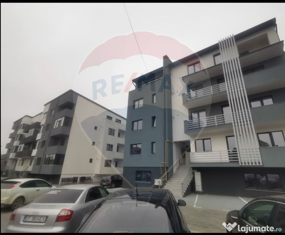Apartament cu 2 camere de vânzare în zona Bariera Valcii