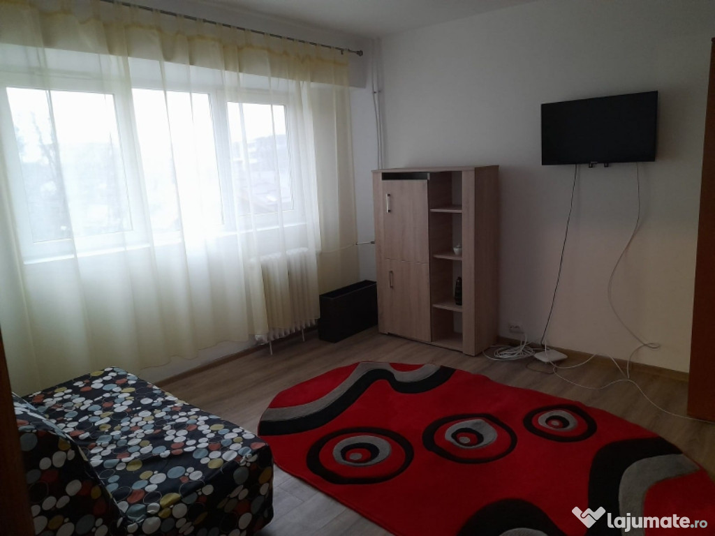 Garsoniera de închiriat