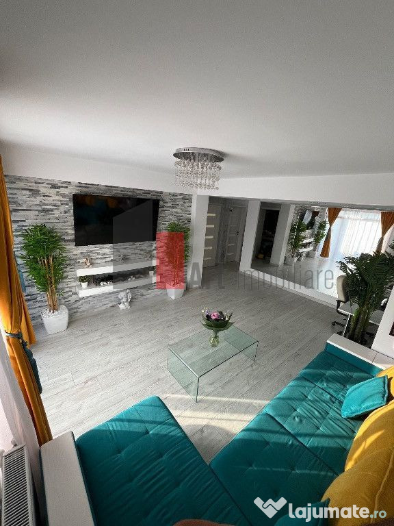 Apartament 3 camere cu terasa si curte +spatiu comercial+...