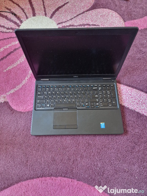 Defect Dell E5550