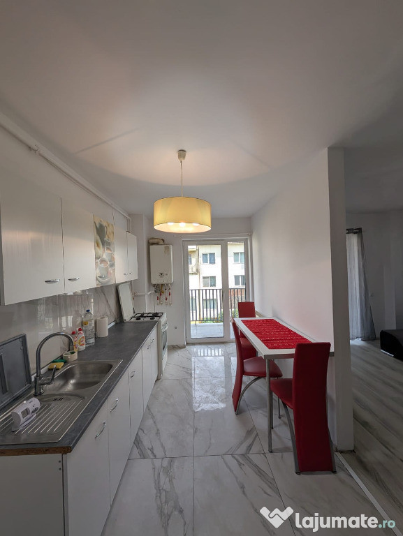 Apartament cu 2 camere, finisat, mobilat, zona Cetatii